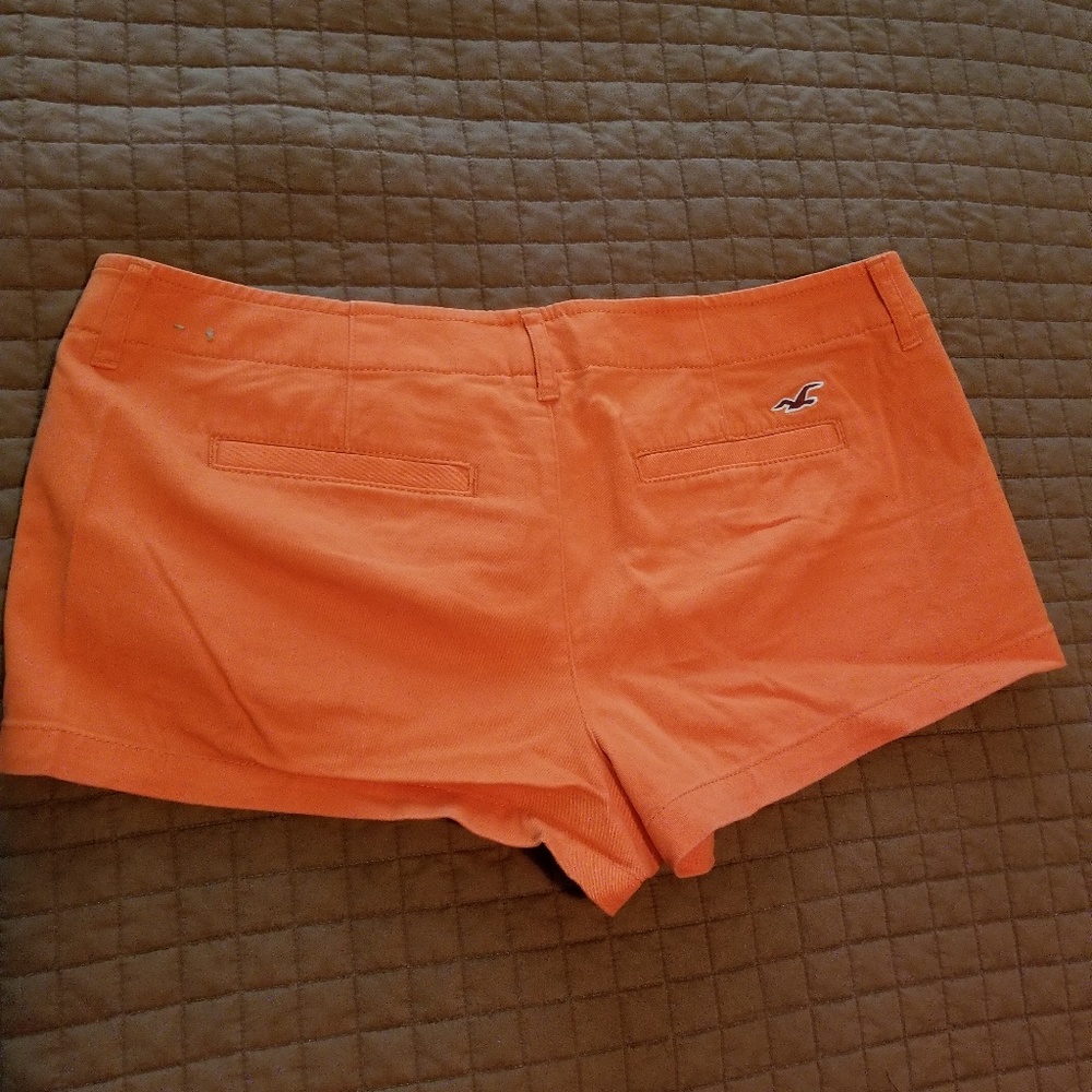 Hollister Shorts - Picture 2 of 2